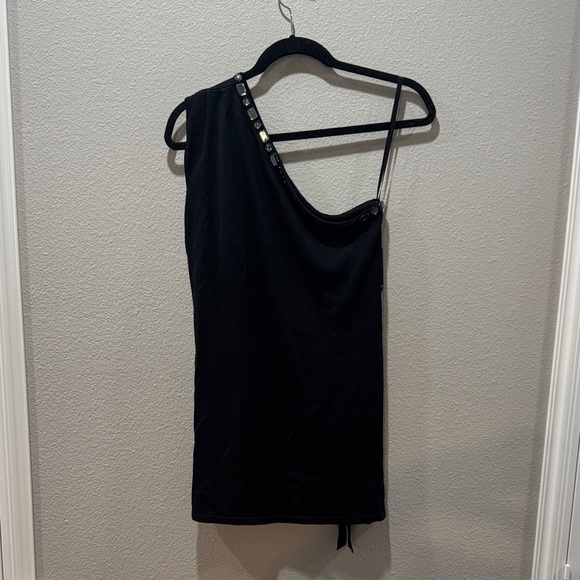 Dolce Cabo Tops - NWT Dolce Cabo Elegant Black One-Shoulder Top w/ Rhinestones ✨🖤 – SZ XL